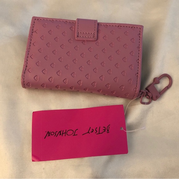 Betsey Johnson Mauve Card Case Wallet & Key Ring Embossed Heart Pattern NWT - Picture 6 of 16